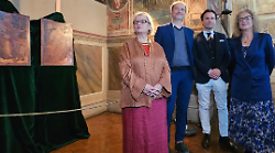 Siena, la sala del Mappamondo riabbraccia le tarsie del '400