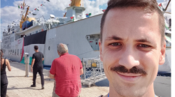 Il medico laureato a Siena Riccardo Corradini è stato liberato: gli abbracci e l'emozione al ritorno a casa
