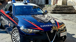 Con la cocaina da spacciare nell'auto non si ferma all'alt: i carabinieri arrestano un 35enne