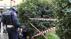 Siena, intervento contro il degrado: ripulita piazza Gramsci