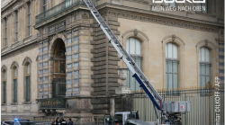 Louvre dal furto al marketing: il montacarichi utilizzato diventa pubblicità virale