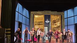 La stagione teatrale di Siena ai Rinnovati parte col botto