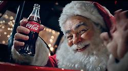 Coca-Cola e la nuova pubblicità di Natale realizzata con l'AI: esplode la polemica