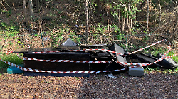 Incivili in azione:  mobili, cassetti e ingombranti scaricati nel fiume