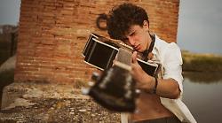 Torna prima: il debutto in musica del giovane Pietro Calabrese