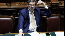 Mps, l'informativa di Giorgetti: "Ministero estraneo a Mediobanca: preso atto delle scelte"