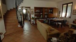 Delitto di Garlasco, restano i dubbi sulle ferite: cambia l'orario della morte?  La Provincia: "Ecco le prime indiscrezioni sulla relazione Cattaneo"