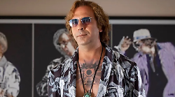 Checco Zalone non si ferma pi&ugrave;: Buen Camino &egrave; gi&agrave; il quinto film italiano di sempre per incassi. La classifica dei pi&ugrave; visti al cinema