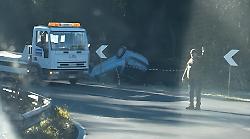 Incidente in Strada Chiantigiana: auto si ribalta ed esce dalla carreggiata 