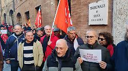 Arriva la sentenza del Giudice del lavoro: il cassiere della Pam Fabio Giomi dovr&agrave; essere reintegrato