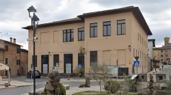 Una vecchia scuola immersa nel degrado va verso la demolizione: cosa succeder&agrave;