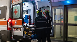 Incidente sul lavoro, un 65enne portato alle Scotte