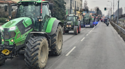 Quaranta trattori schierati contro il Mercosur a Milano