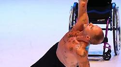 Il ballerino Ivan Cottini esempio per gli studenti: incontro al teatro dei Rozzi