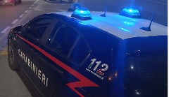 Lite tra giovani, un ragazzo accoltellato. Carabinieri a caccia dei responsabili