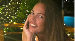 L'ex Letterina Cristina Cellai smonta il caso Corona: "Gerry Scotti non ci ha mai provato"