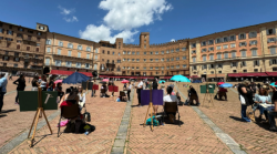 "Ritratti in Piazza" raddoppia, da quest&rsquo;anno anche in Piazza del Duomo. L'arte nel cuore della citt&agrave;

