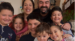 Festa del Pap&agrave;, la storia di Alfredo Peralta e della famiglia extralarge: "Siamo in otto, &egrave; il successo pi&ugrave; bello"