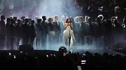 Perch&eacute; l'Opera &egrave; di nuovo di moda e perch&eacute; c'entra Timoth&eacute;e Chalamet, ma anche Rosal&iacute;a e San Francesco