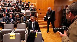 Mps, Lovaglio si impone a sorpresa: la sua lista sfiora il 50%