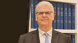 La Fondazione Mps si affida a Riccardo Coppini: accordo bipartisan sul notaio