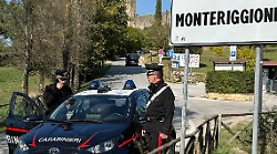 Si finge carabiniere per truffare una 71enne, ma arrivano quelli veri: arrestato