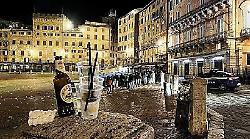 Movida in centro a Siena, deroga sugli orari: musica concessa fino all'1 di notte