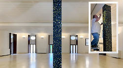 La contrada della Tartuca in alto con l&rsquo;arte di Carlo Pizzichini