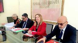 Migliora il bilancio dell&rsquo;ateneo: le iscrizioni per&ograve; diminuiscono