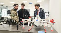 Cina e Italia formano talenti sull'uso di droni nell'economia a bassa quota