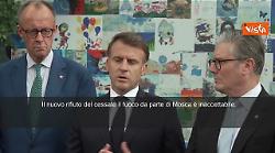 Macron tra i &ldquo;volenterosi&rdquo; a Tirana: &ldquo;Inaccettabile che Mosca rifiuti cessate il fuoco&rdquo;