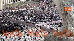 In migliaia a San Pietro per la Messa di insediamento di Papa Leone XIV