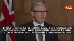 Auto travolge corteo tifosi, Starmer: "L'intero Paese &egrave; al fianco di Liverpool"