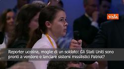 Trump a una giornalista ucraina, moglie di un soldato: "La vedo turbata"