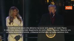 Trump accende l'albero di Natale a Washington: Stiamo lavorando per la pace