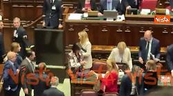 Meloni lascia la Camera al termine delle comunicazioni in Aula sul Consiglio Ue