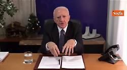 De Luca: Grazie a noi la nuova giunta della Campania pu&ograve; non fare niente per 3 anni