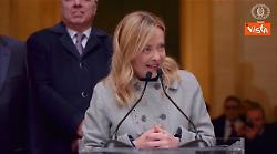 Meloni ai dipendenti di Palazzo Chigi: Auguri, &egrave; stato un anno tosto, il 2026 sar&agrave; molto peggio