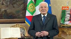 Mattarella: "Giovani, non rassegnatevi, scegliete il vostro futuro"