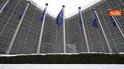 Neve a Bruxelles, ecco Palazzo Berlaymont, sede della Commissione Ue, imbiancato