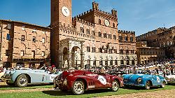 Mille Miglia in Piazza del Campo