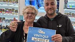 La gioia per la vincita alla Tabaccheria Emma