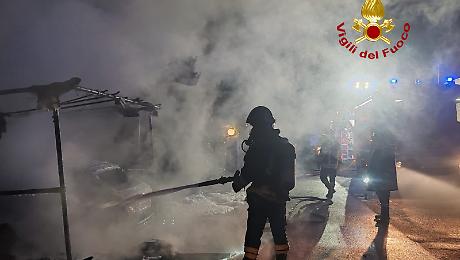 Incendio box auto