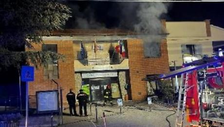 Raccolta fondi per la Casa del Popolo distrutta dall'incendio