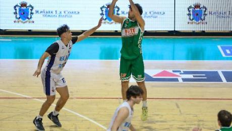 Goduria Mens Sana Primato in classifica con la maglia storica