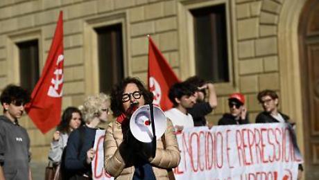Solidariet&agrave; per la Flotilla: in duecento in piazza contro l&rsquo;azione di Israele
