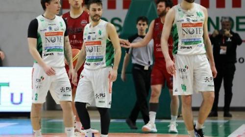 In un Palasclavo gremito Lucca vince il big match contro la Mens Sana