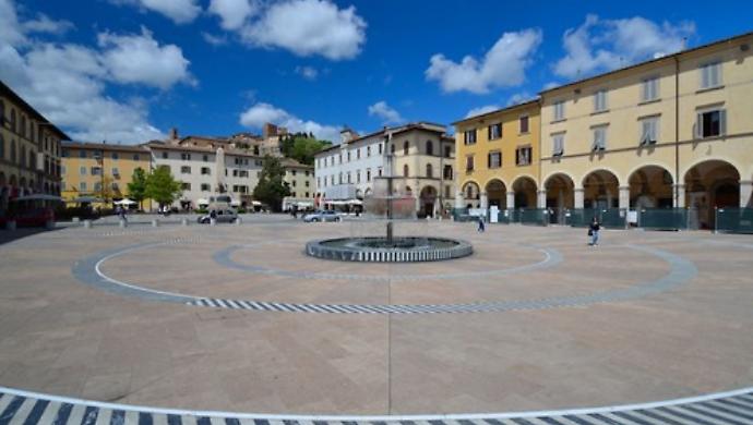 piazza Arnolfo a Colle Val d'Elsa