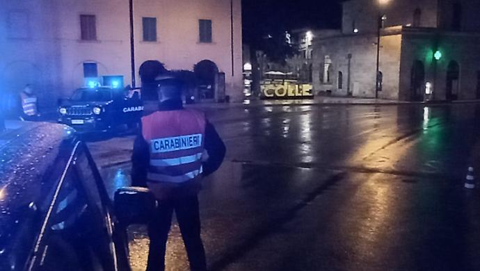 Spaccio di cocaina, i carabinieri arrestano uno straniero irregolare: cocaina nascosta in albergo
