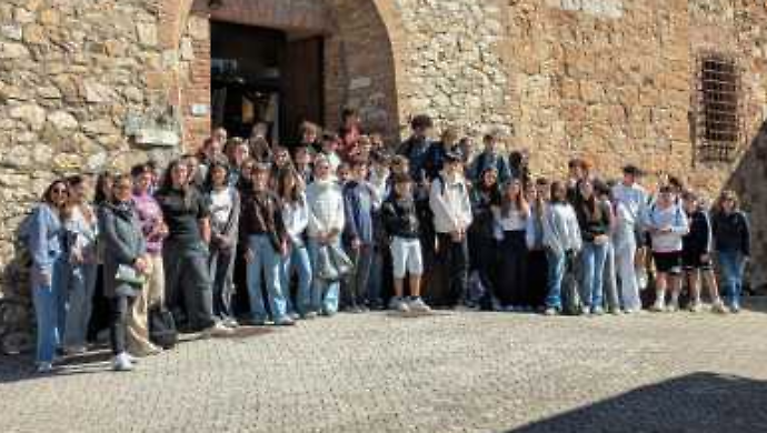 scambio culturale tra gli studenti della secondaria Fucini e i giovani di Le Teil